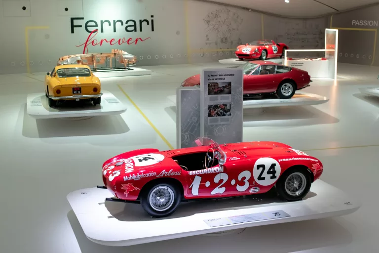 « Ferrari Forever », une exposition temporaire à voir au musée Enzo Ferrari de Modène