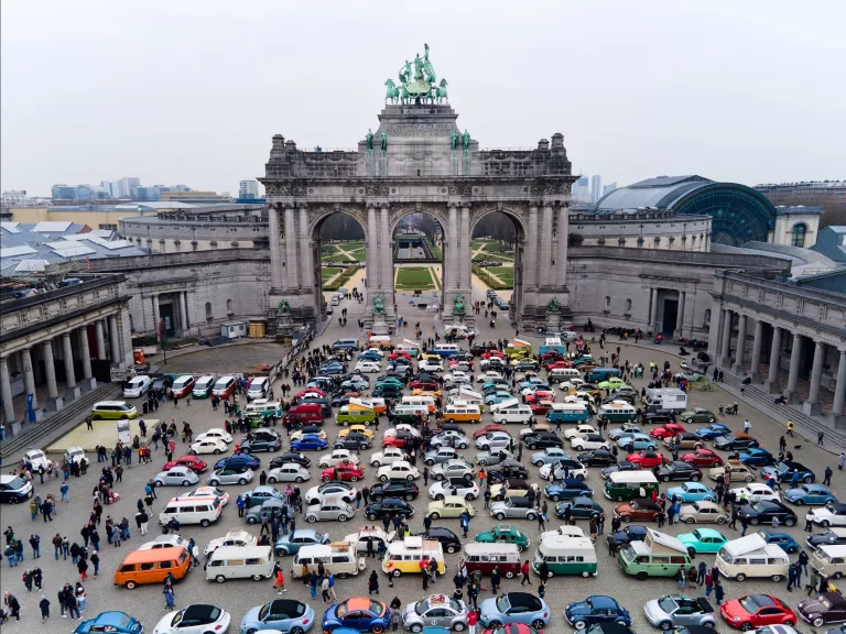 la Love Bugs Parade 2024, «Driven by Love» aura lieu le 11 février